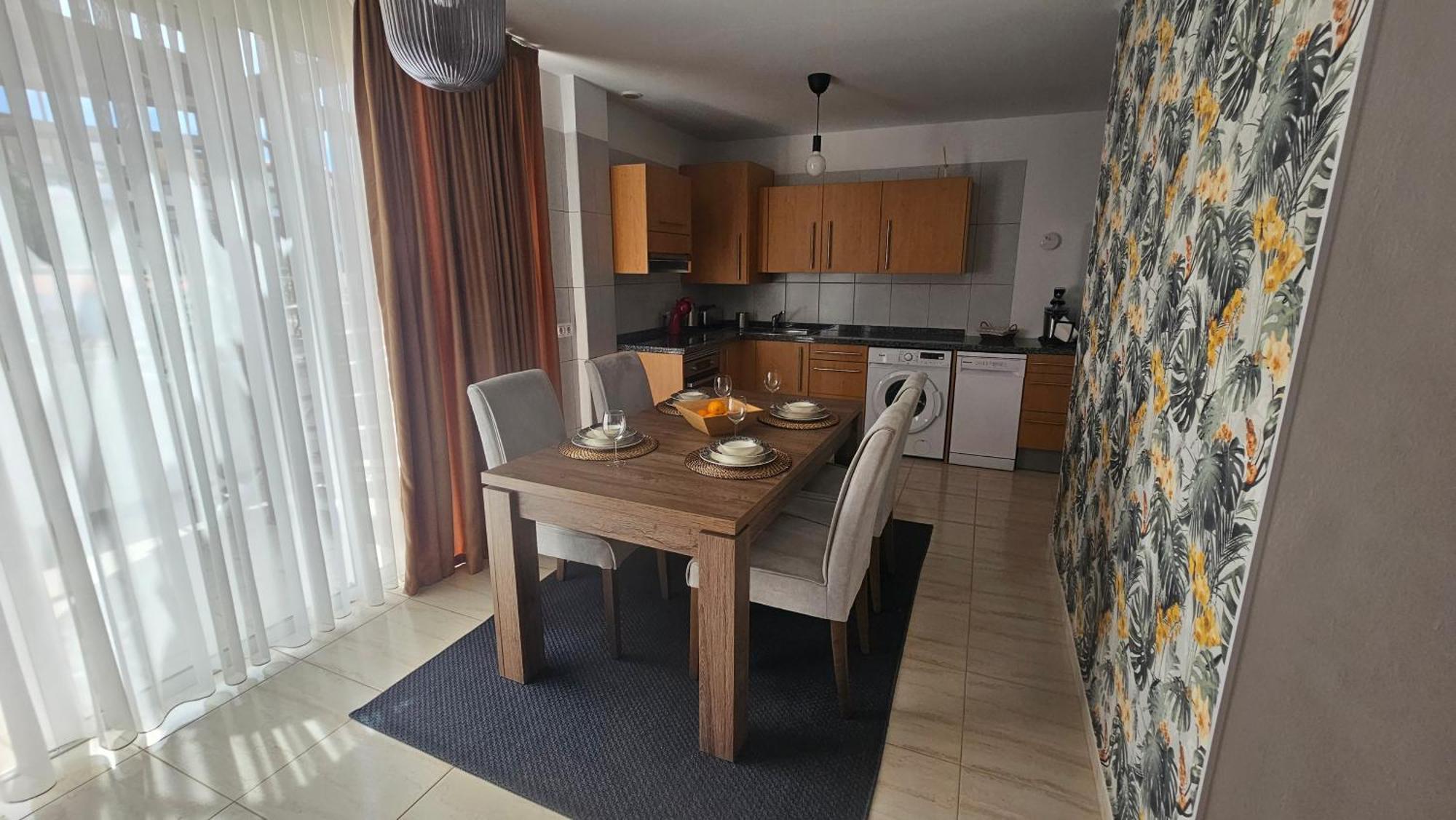Ocean Breeze Retreat Apartment San Miguel de Abona Exterior photo